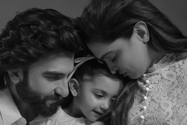 Deepika Pregnancy Photoshoot Family Photos Daughter Dua