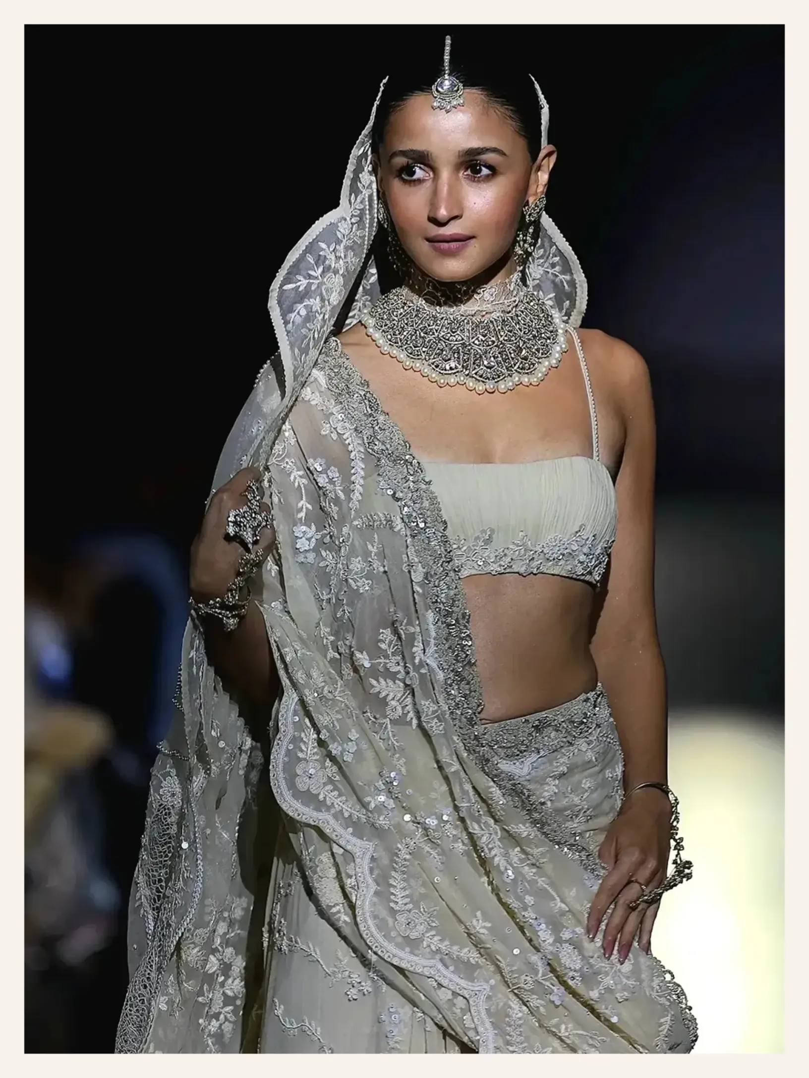 Alia Bhatt and Vicky Kaushal Turn Showstoppers for Manish Malhotra