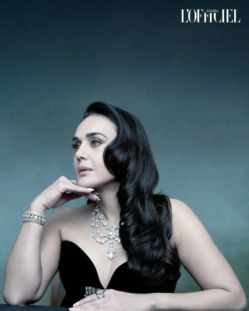 Jacarti jewellery inspired by Polki and Jadau craftsmanship, with diamonds, gemstones and 22-carat gold
