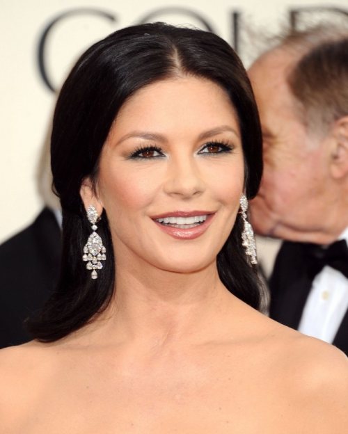 Catherine Zeta-haistyle makeup 2011 Golden Globe