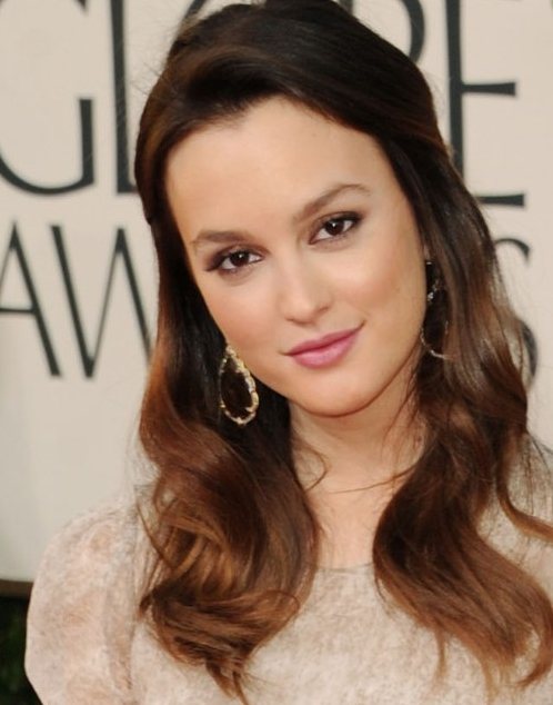 Leighton Meester hairstyle makeup Golden Globe Awards 2011