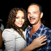 Rihanna relationship with dad