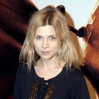 Clemence Poesy hairstyle premiere in Paris