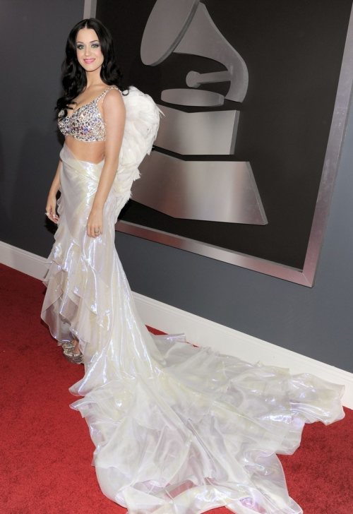 Katy Perry Angelic white dress Grammys 2011