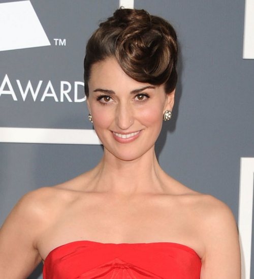 Sara Bareiles hairstyle makeup 2011 Grammys