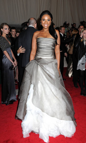 Jennifer-Hudson-Vera-Wang-creation-MET-Gala