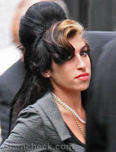 Winehouse london home robbed