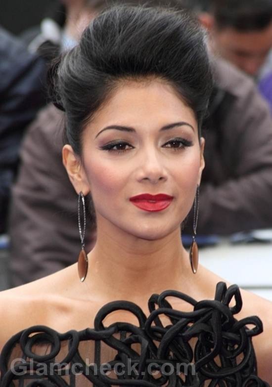 Nicole Scherzinger Wows in Dramatic Black Dress at “Men in Black III ...