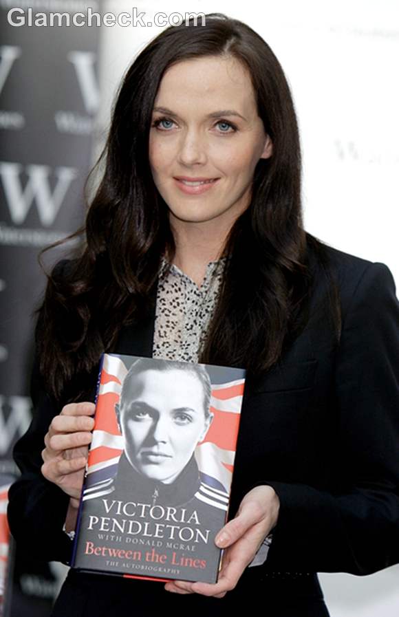 Victoria Pendleton Signs Copies of Her Autobiography