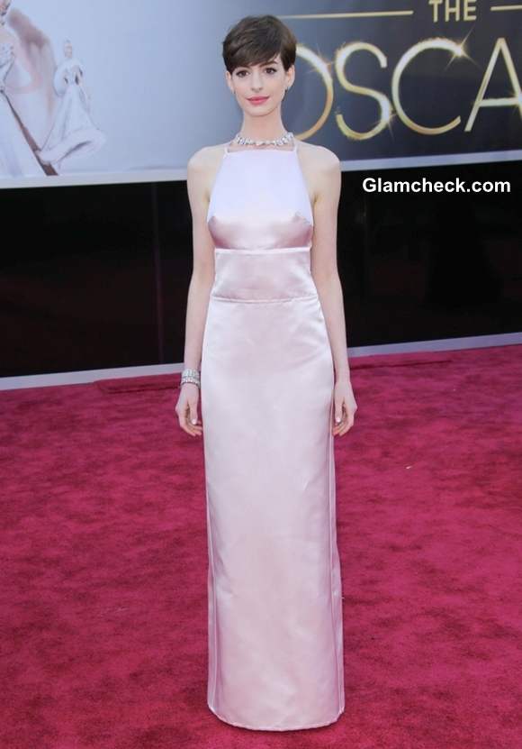 Anne Hathaway prada gown at 2013 Oscars