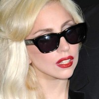 Lady Gaga Accused of going to Bed with Assistant
