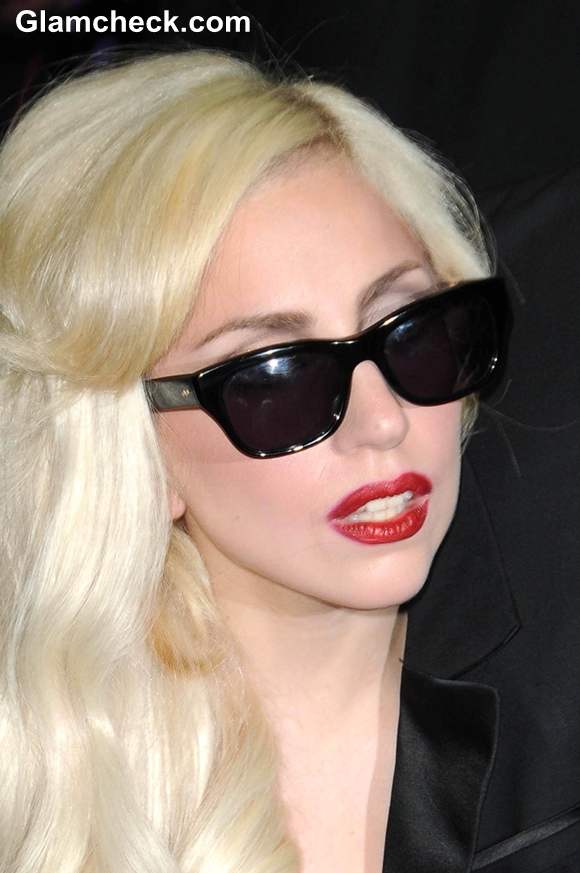 Lady Gaga Accused of going to Bed with Assistant