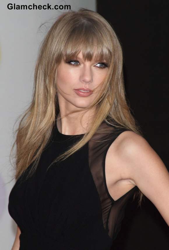 Taylor Swift at BRIT Awards 2013