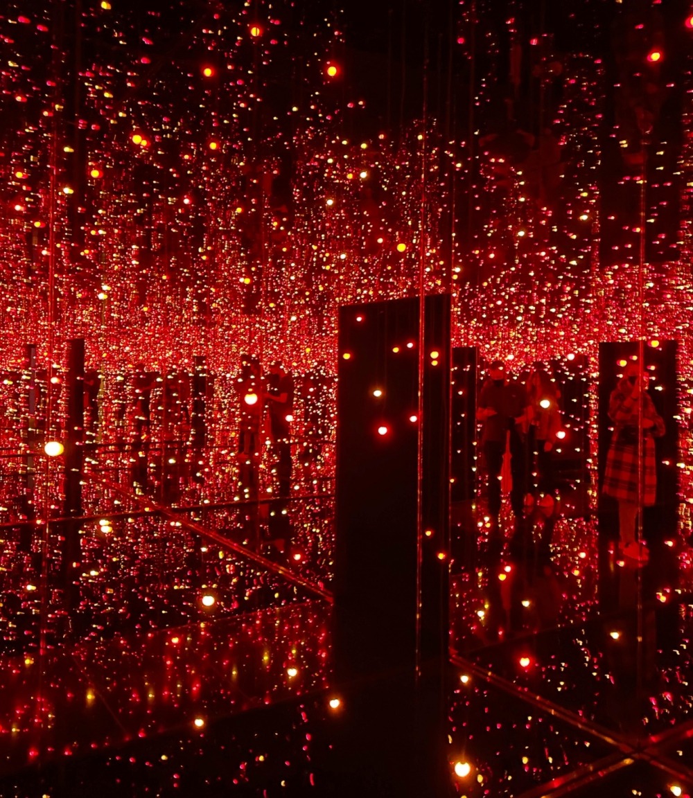 Yayoi Kusama infinity mirrior rooms