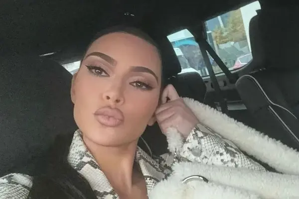 Kim Kardashian Reveals Esophagitis Diagnosis in Emotional Kardashians Trailer
