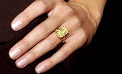 j lo yellow diamond