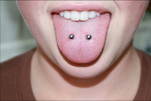 Horizontal tongue piercing