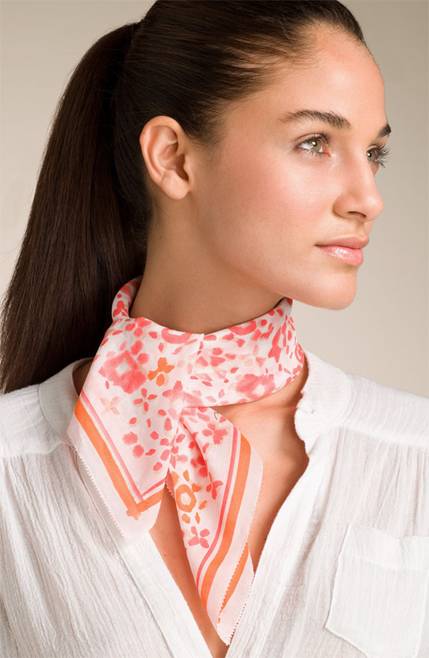 scarf neck wear tie around wearing wrap thin band bold cloth