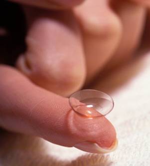 Handling contact lens