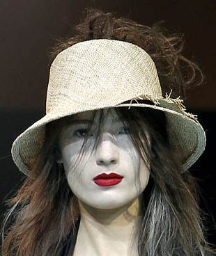 Brim hats spring 2011 Yohji Mamamoto