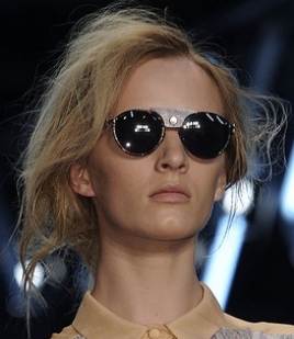 Round sunglasses trend spring summer 2011 Proenza Schouler