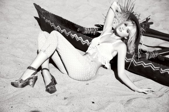 Guess Spring 2011 Campaign 10