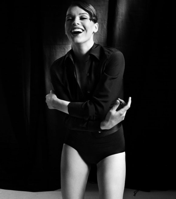 Milla Jovovich Vogue Germany Feb 2011 Editorial 3