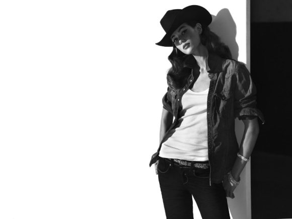 Sheila Marquez Blanco Jeans S 2011 Campaign 12