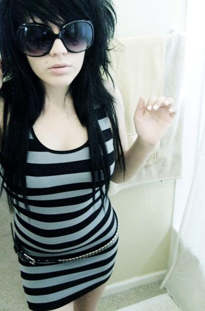 How to dress up like an Emo Girl