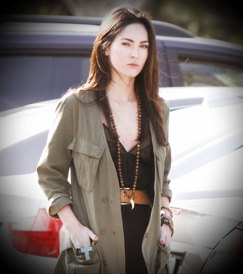 Megan Fox keeps in simple and stylish in military inspired look