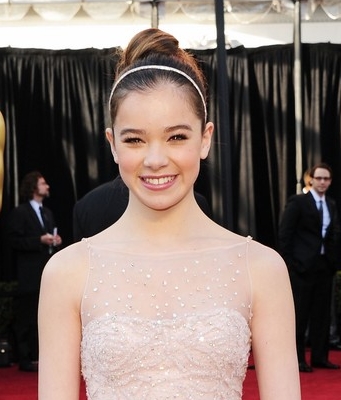 hailee-steinfeld-2011-oscars