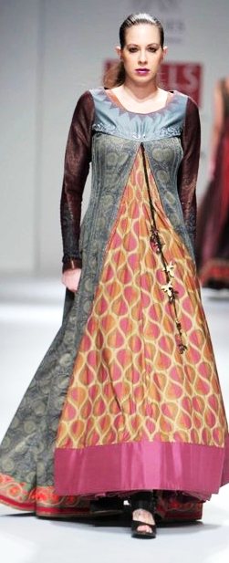 Designer Ashish Viral Vikrant A-W 2011-1