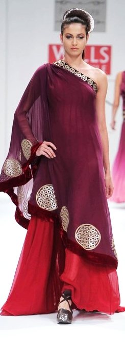 Designer Pallavi Jaipur A-W 2011-1