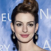 Anne Hathaway hairstyle