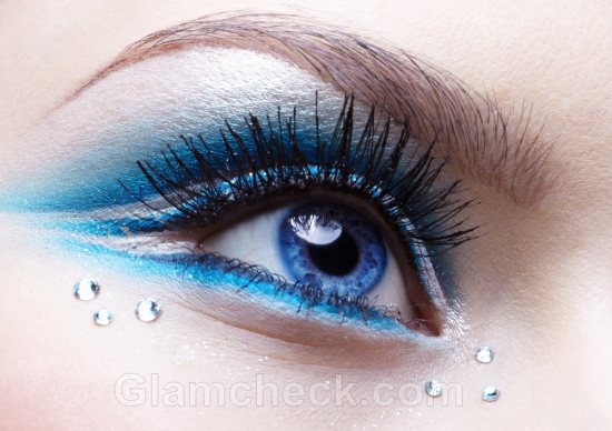 Blue-eye-makeup-7