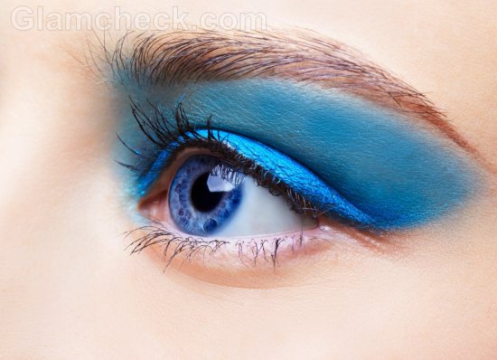 Blue-eye-makeup-8