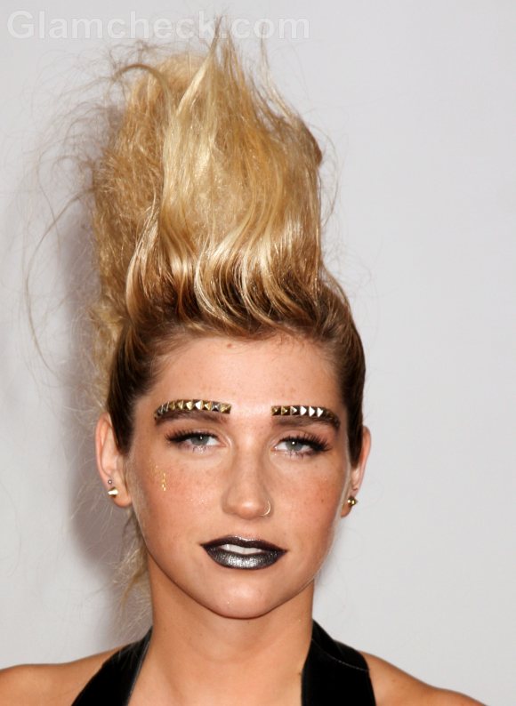 Kesha Makeup Dramatic Mohawk Hair