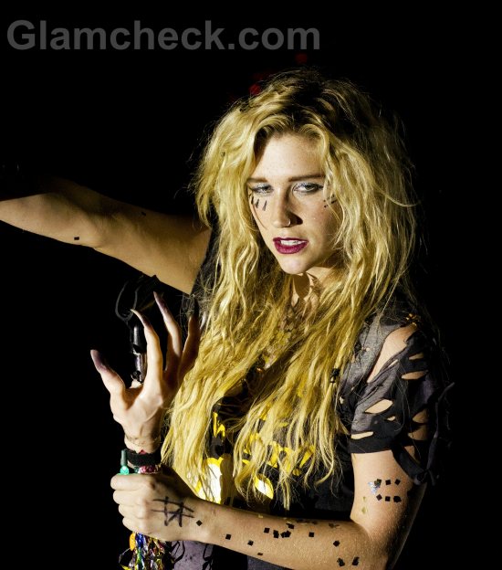 Kesha Makeup Hair Tribal Art Messy Hair