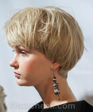 bowl cut hairstyle