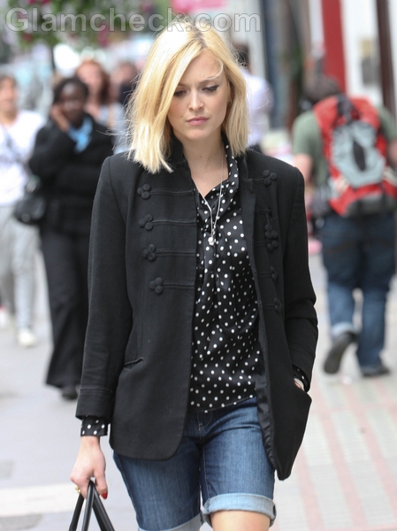 Fearne-Cotton-in-Black-Jacket-and-Denim-Shorts