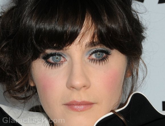 Zooey Deschanel green eye makeup