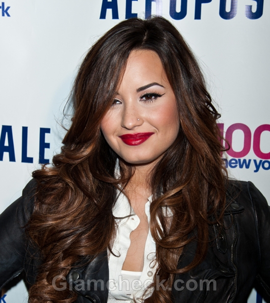 Demi-Lovato-Makeup-Hair-Sultry-Look