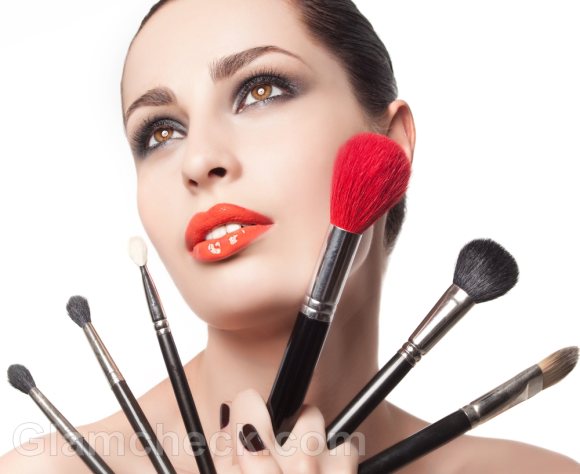 How to clean Makeup Brushes