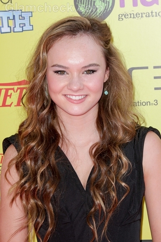 Madeline-Carroll-curly-hair