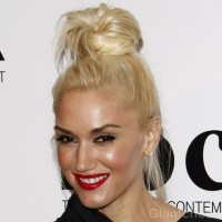Gwen Stefani In Messy Top Bun hairstyle