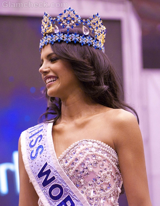 Miss-World-2011-Ivian-Sarcos-Evening-Gown