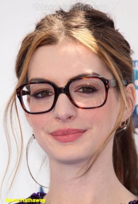 Anne Hathaway Celebrity Nerdy Glasses trend 2011
