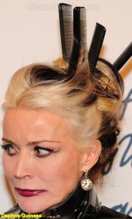 Daphne Guinness Celebrity hair accessories trend 2011