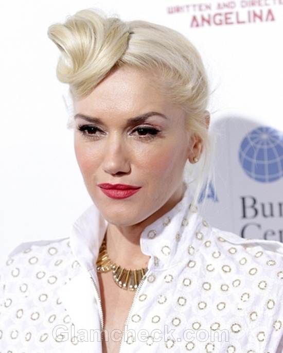 Gwen Stefani Sports Unique Updo