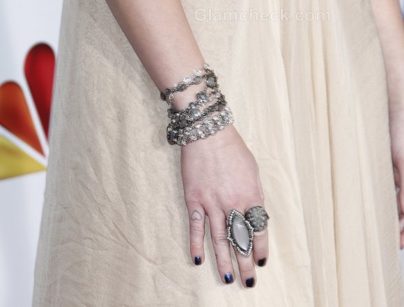 Miley Cyrus Finger Armor Rings American Giving Awards 2011